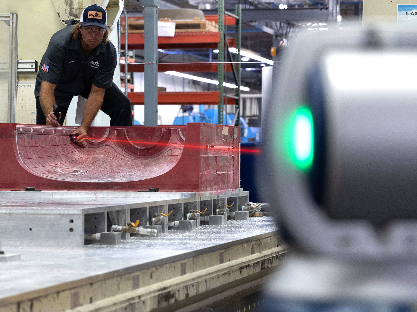 FARO Vantage Max Laser Tracker en entorno industrial